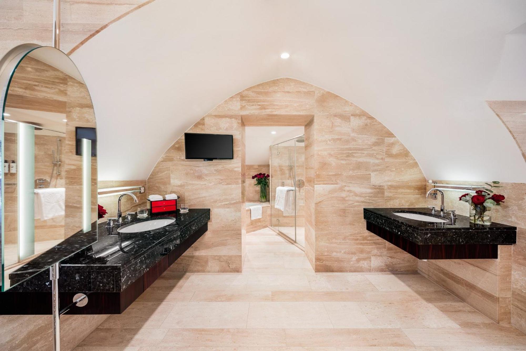 Mandarin Oriental, Praag